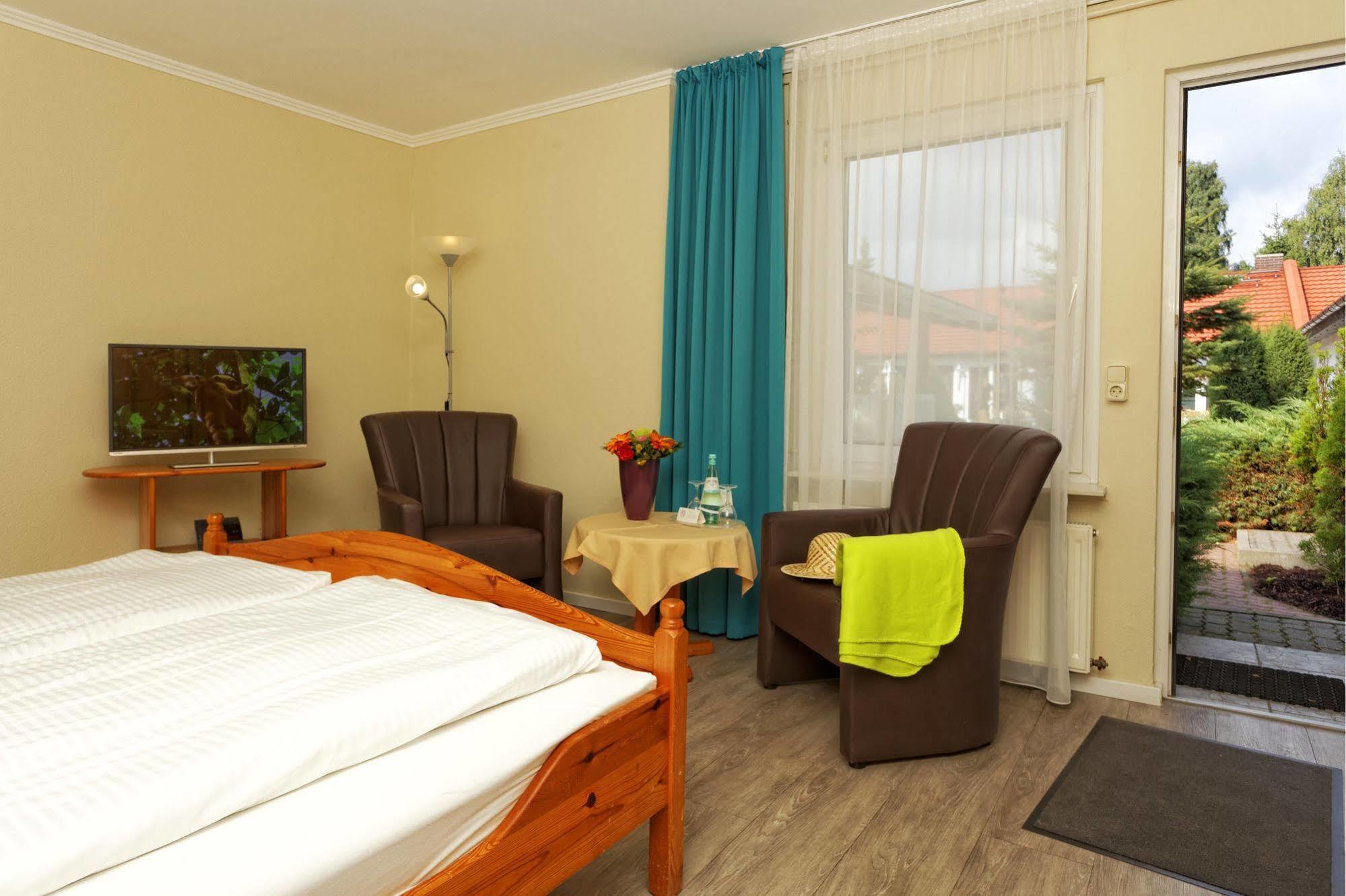 Hotel Pommerscher Hof زينوويتز المظهر الخارجي الصورة