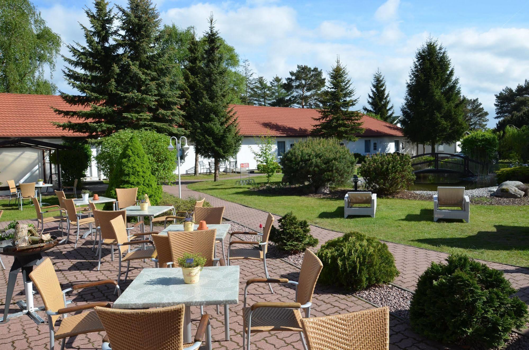 Hotel Pommerscher Hof زينوويتز المظهر الخارجي الصورة
