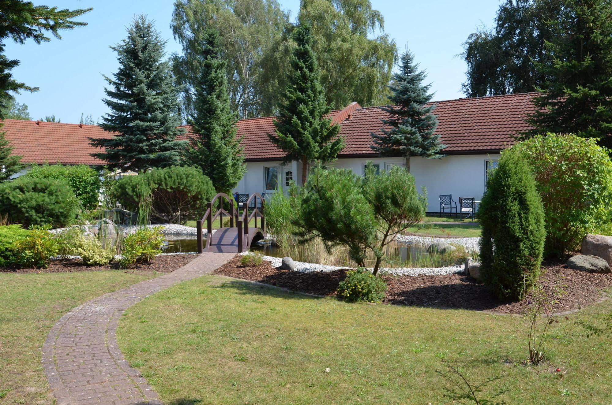 Hotel Pommerscher Hof زينوويتز المظهر الخارجي الصورة